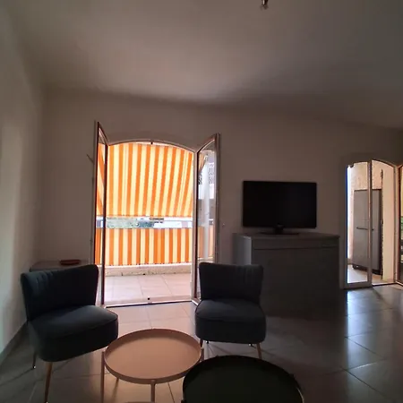 St Cyr Sur Apartment *